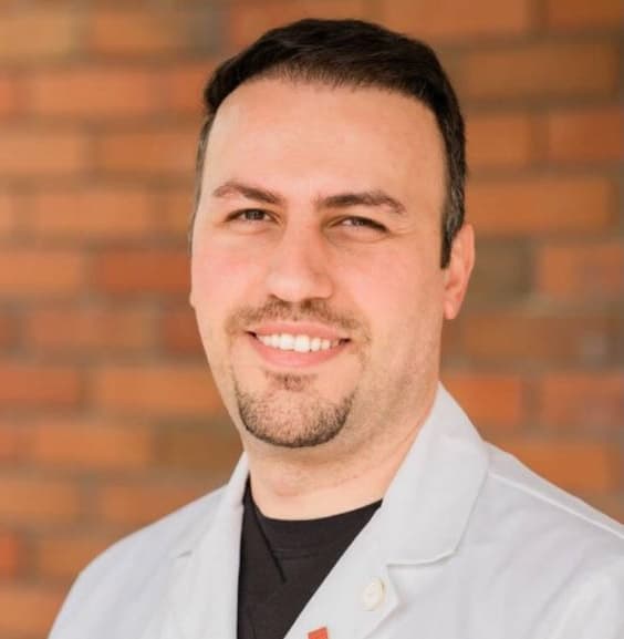 Dr. Asatourian headshot